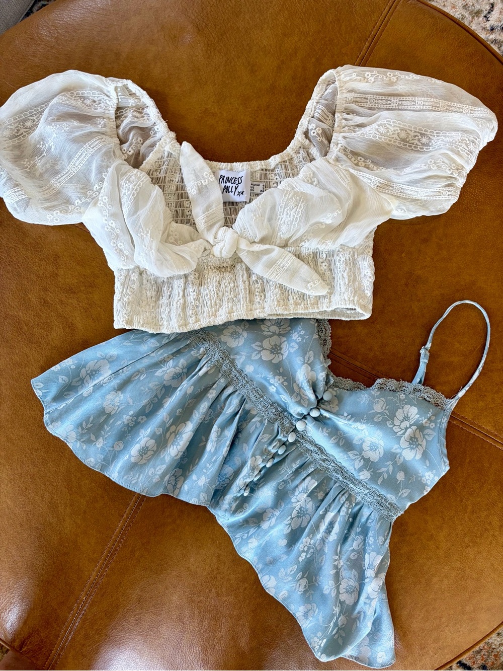 Princess Polly Bundle 2 Crop Tops White Puff Sleeve & Blue Floral Cami Size 2